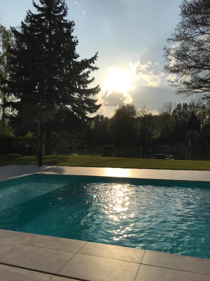 Bony Resort Szarvas Exteriör bild
